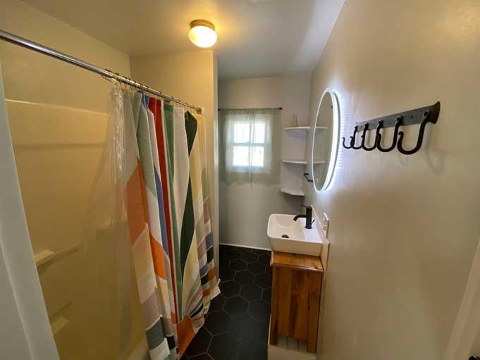 Woodfin Bungalow - Image# 4