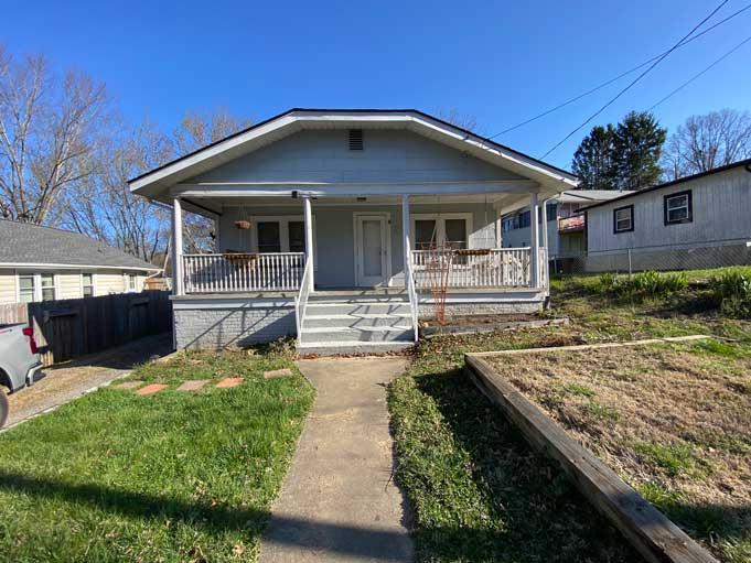 Woodfin Bungalow - Image# 12