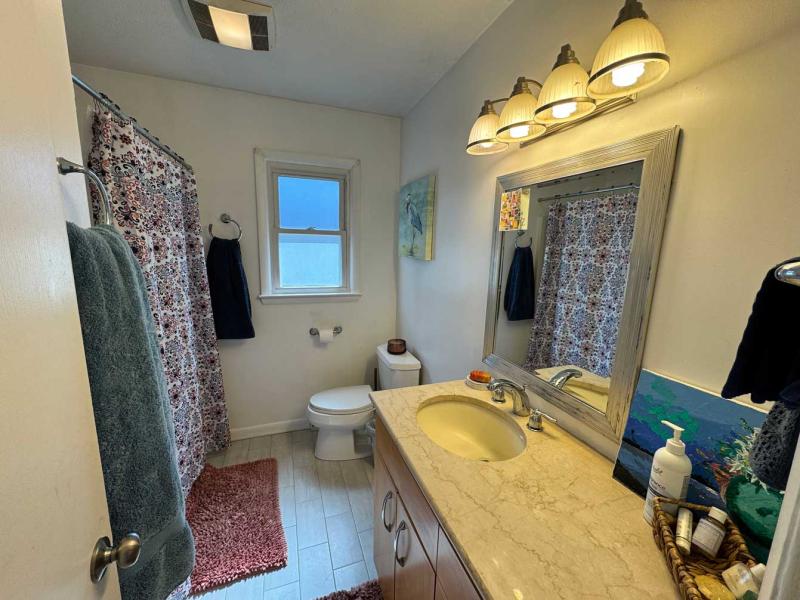 Hendersonville Bungalow - Image# 6